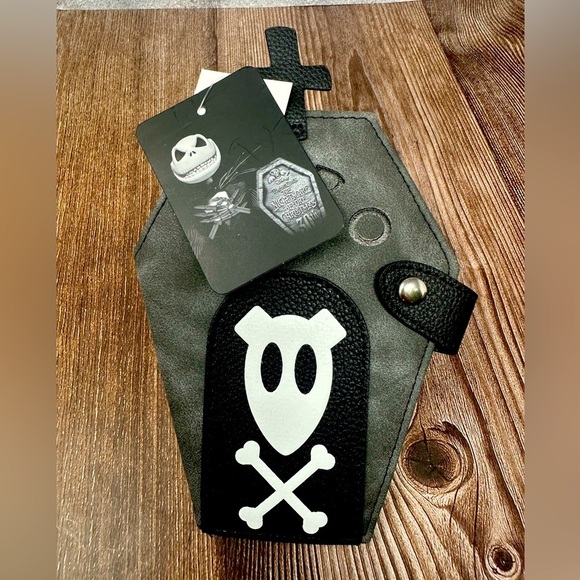 Bioworld Handbags - Nightmare Before Christmas Zero's Tombstone Novelty Wallet Cardholder NWT